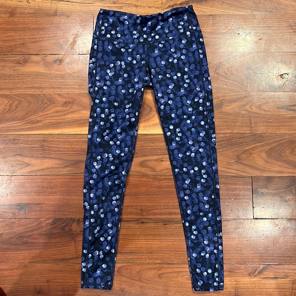 Athleta Blue and Black Dot Pattern Chaturanga Leggings/Tights in Size XS